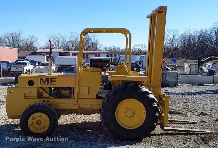 image for item FK0699 Massey Ferguson MF2500 forklift