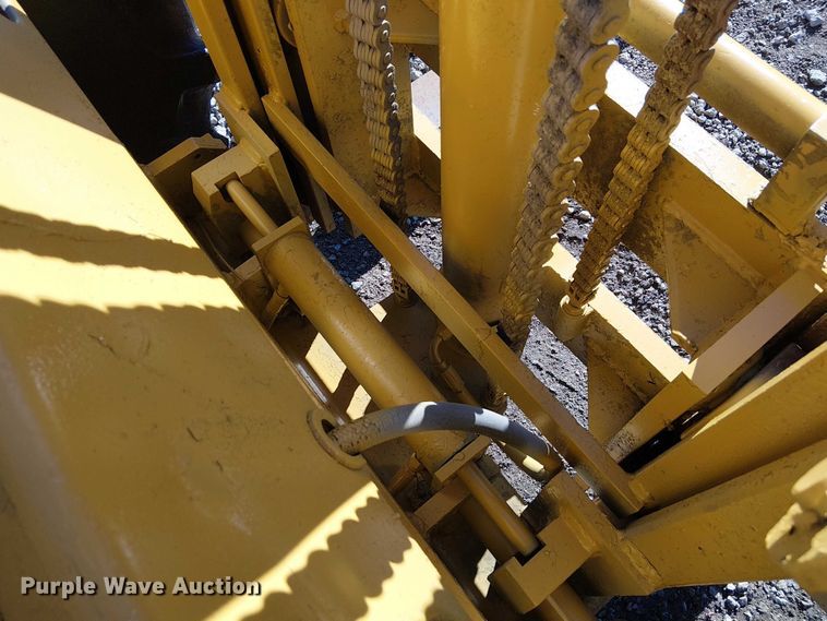 image for item FK0699 Massey Ferguson MF2500 forklift