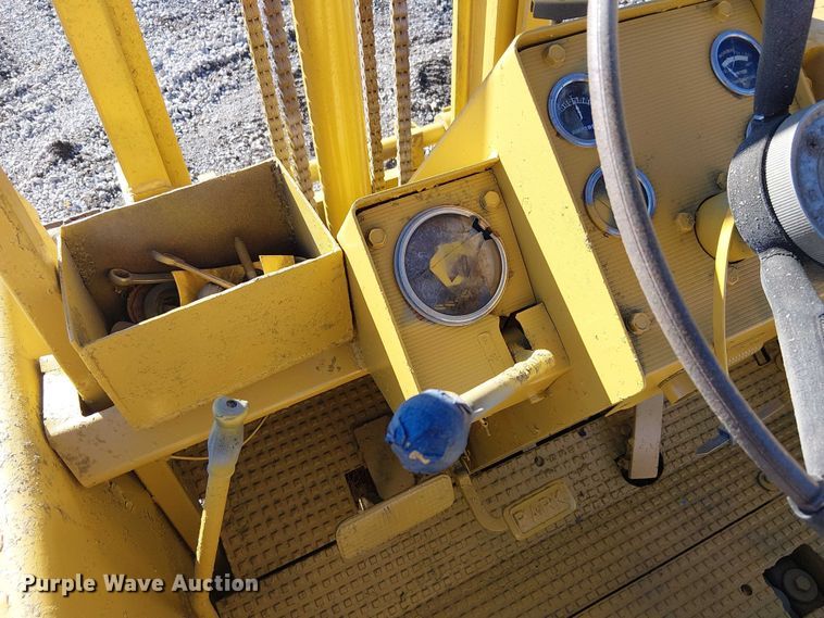 image for item FK0699 Massey Ferguson MF2500 forklift