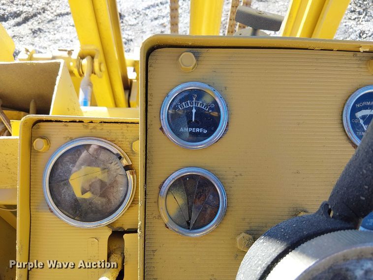 image for item FK0699 Massey Ferguson MF2500 forklift