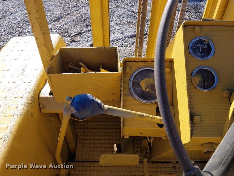 image for item FK0699 Massey Ferguson MF2500 forklift