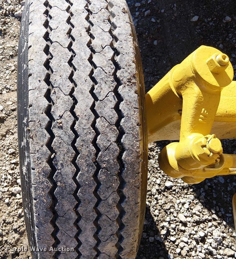 image for item FK0699 Massey Ferguson MF2500 forklift