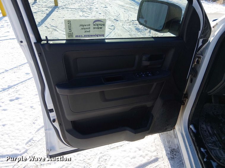 image for item FK0723 2014 RAM 1500 Crew Cab pickup truck