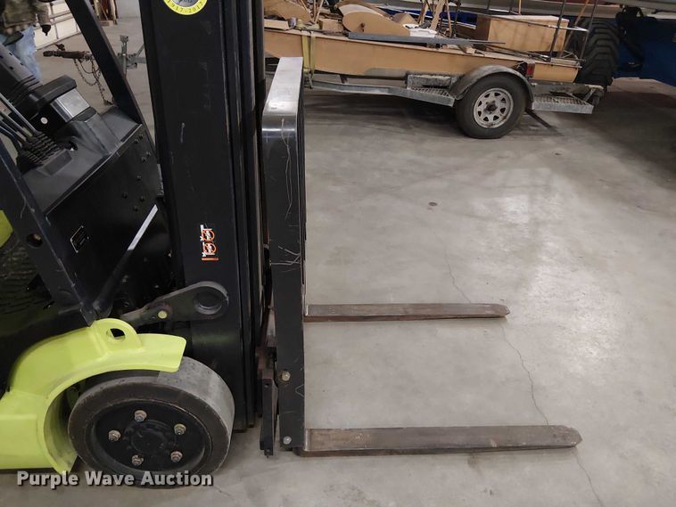 image for item FK0732 Clark C25CL forklift