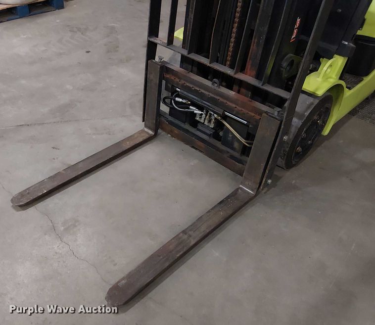 image for item FK0732 Clark C25CL forklift
