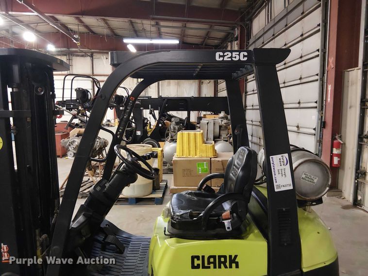 image for item FK0732 Clark C25CL forklift