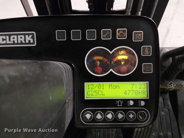 image for item FK0732 Clark C25CL forklift