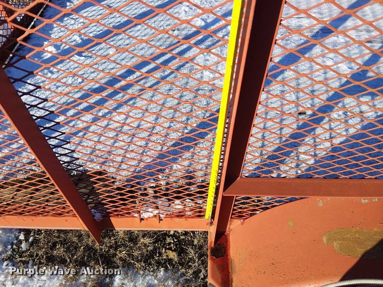 image for item FK0753 2005 Load-Trail utility trailer