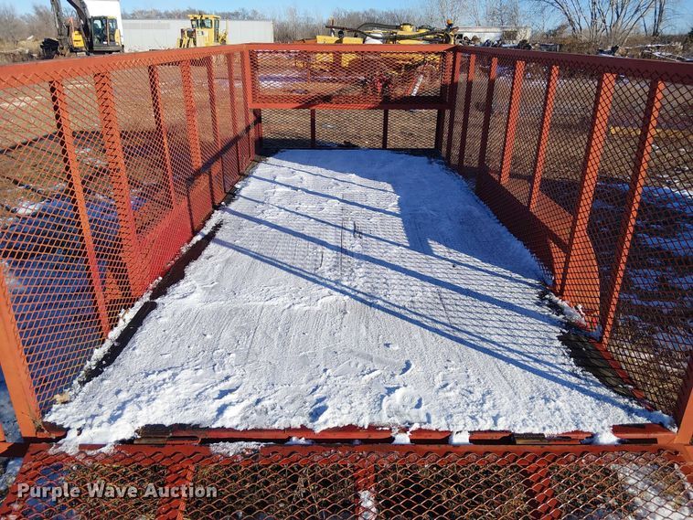 image for item FK0753 2005 Load-Trail utility trailer