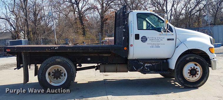 image for item FK0800 2006 Ford F750 Super Duty flatbed truck