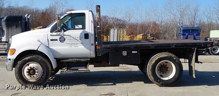 image for item FK0800 2006 Ford F750 Super Duty flatbed truck