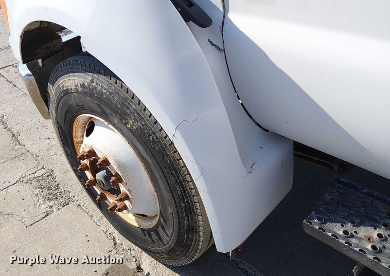 image for item FK0800 2006 Ford F750 Super Duty flatbed truck