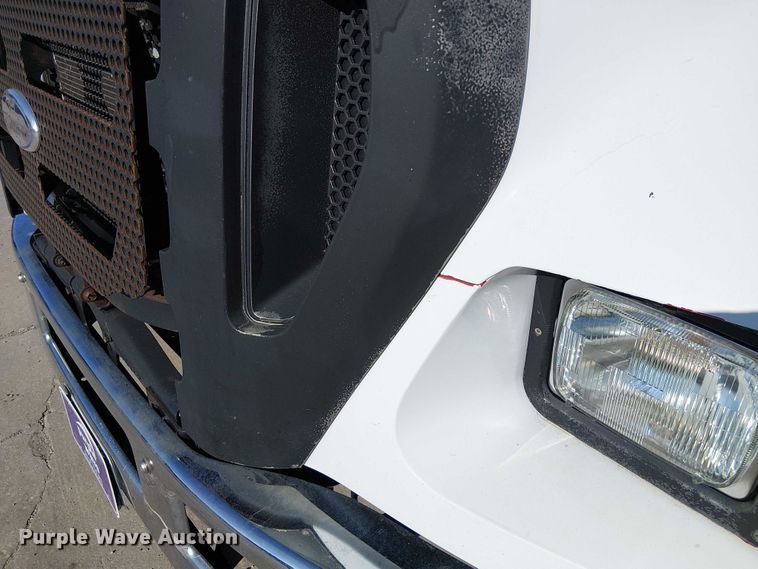 image for item FK0800 2006 Ford F750 Super Duty flatbed truck