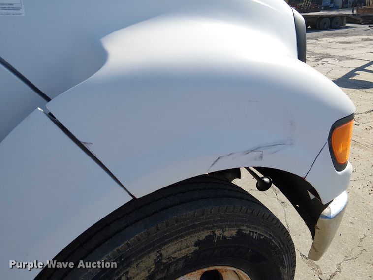 image for item FK0800 2006 Ford F750 Super Duty flatbed truck