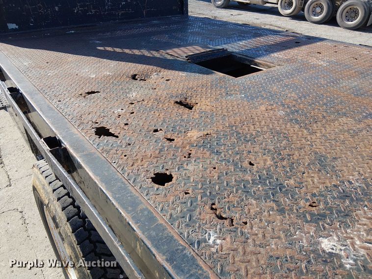 image for item FK0800 2006 Ford F750 Super Duty flatbed truck