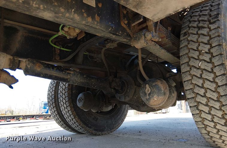 image for item FK0800 2006 Ford F750 Super Duty flatbed truck