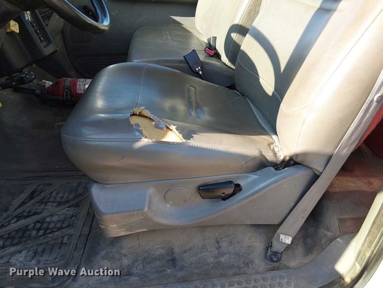 image for item FK0800 2006 Ford F750 Super Duty flatbed truck