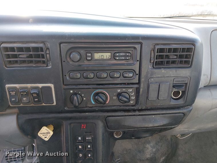 image for item FK0800 2006 Ford F750 Super Duty flatbed truck