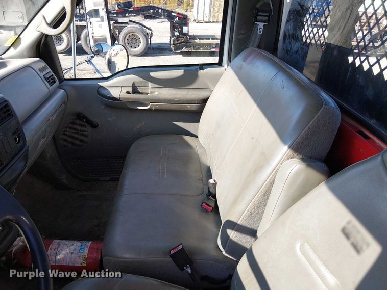 image for item FK0800 2006 Ford F750 Super Duty flatbed truck