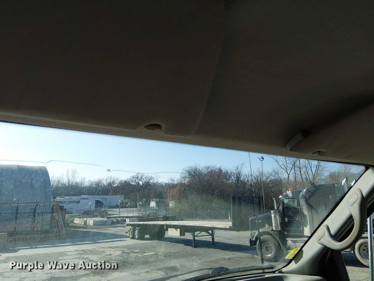 image for item FK0800 2006 Ford F750 Super Duty flatbed truck