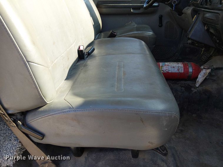 image for item FK0800 2006 Ford F750 Super Duty flatbed truck