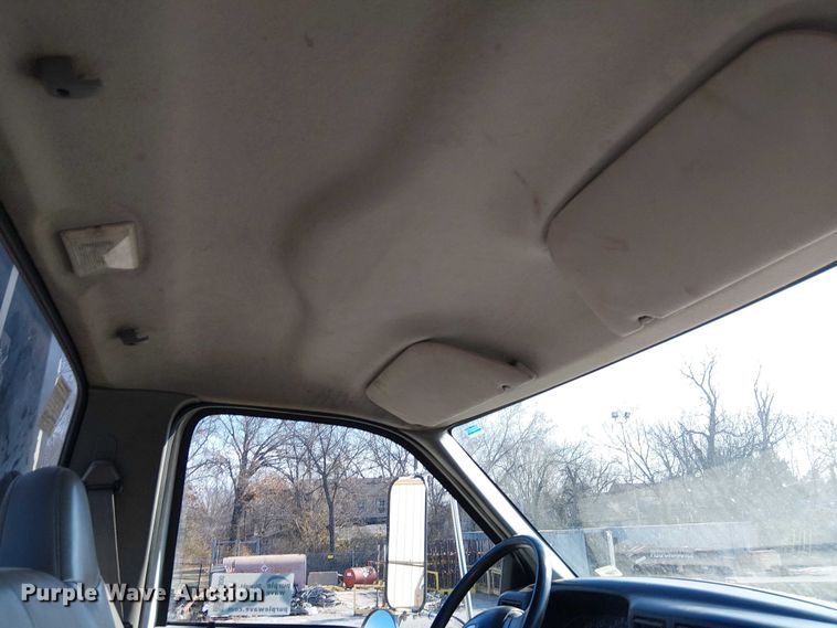 image for item FK0800 2006 Ford F750 Super Duty flatbed truck