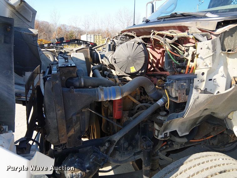 image for item FK0800 2006 Ford F750 Super Duty flatbed truck