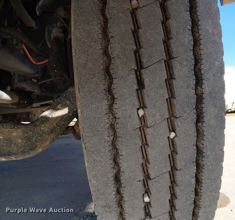 image for item FK0800 2006 Ford F750 Super Duty flatbed truck