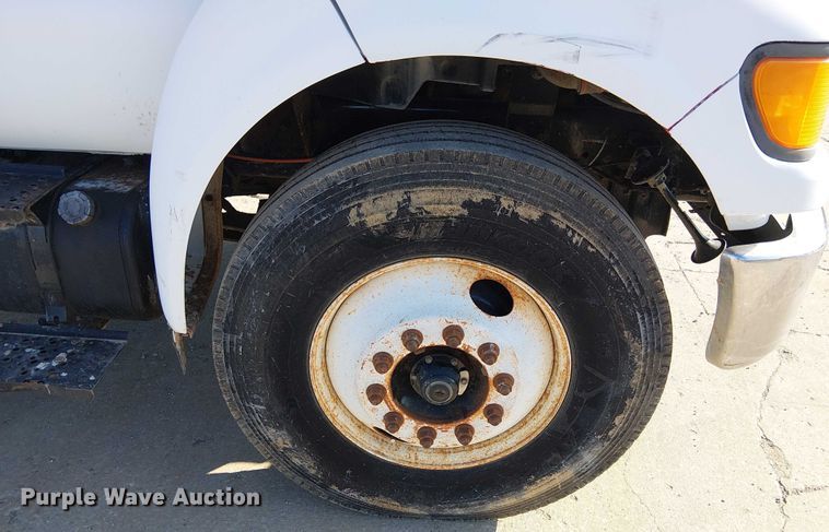 image for item FK0800 2006 Ford F750 Super Duty flatbed truck