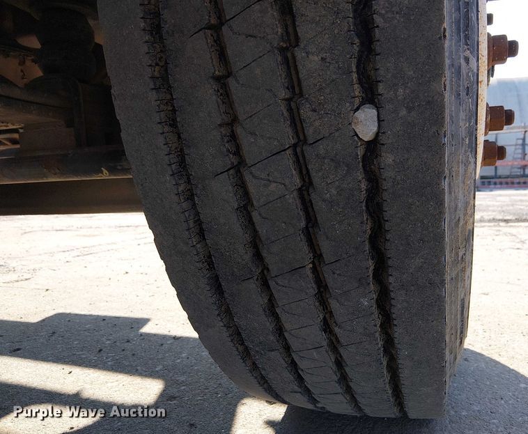 image for item FK0800 2006 Ford F750 Super Duty flatbed truck