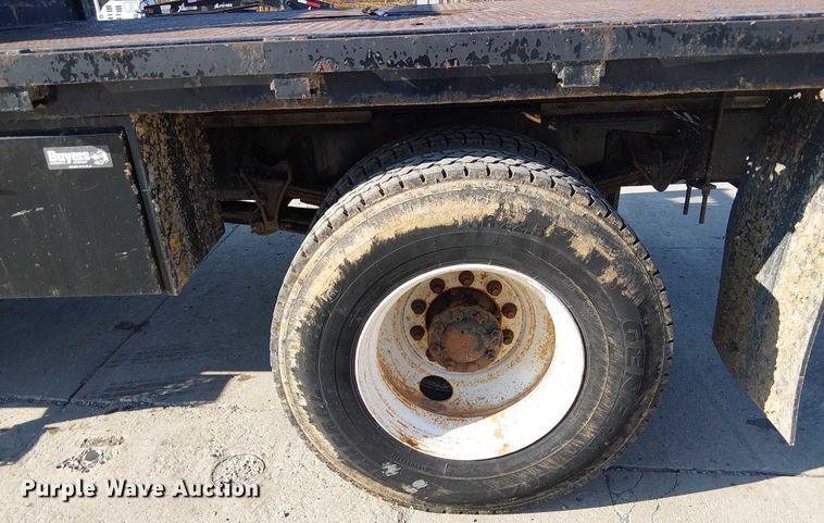 image for item FK0800 2006 Ford F750 Super Duty flatbed truck