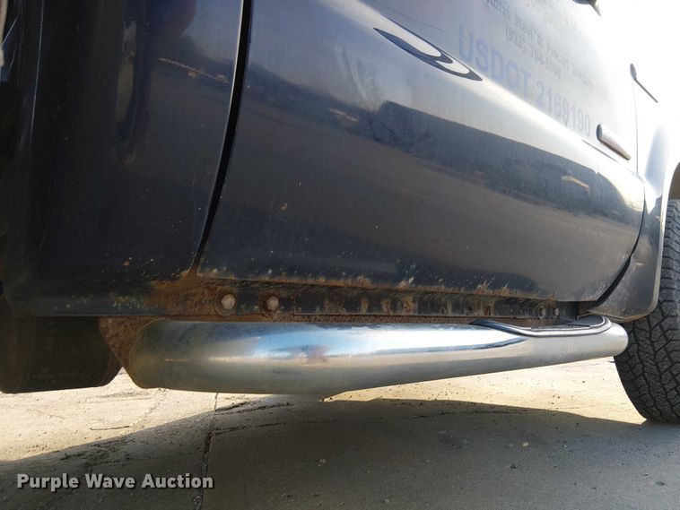 image for item FK0801 2006 Ford F350 Super Duty utility bed pickup truck