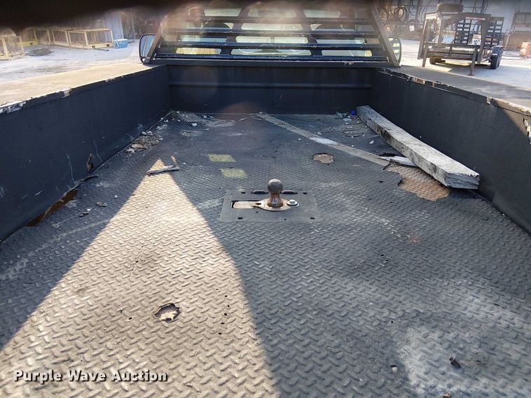 image for item FK0801 2006 Ford F350 Super Duty utility bed pickup truck