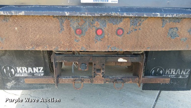 image for item FK0801 2006 Ford F350 Super Duty utility bed pickup truck