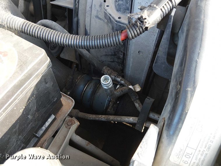 image for item FK0801 2006 Ford F350 Super Duty utility bed pickup truck