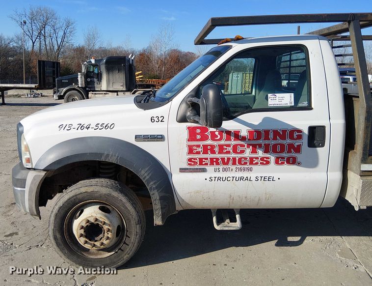 image for item FK0802 2007 Ford F550 flatbed truck