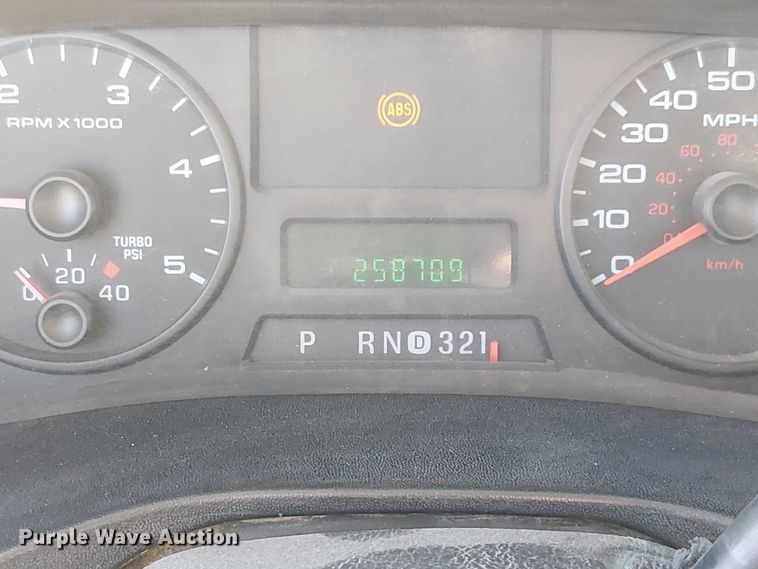 image for item FK0802 2007 Ford F550 flatbed truck