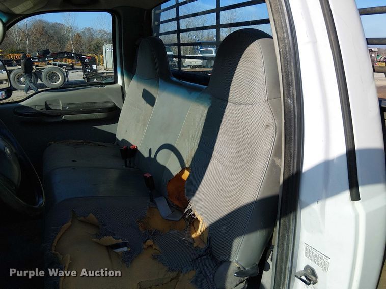 image for item FK0802 2007 Ford F550 flatbed truck