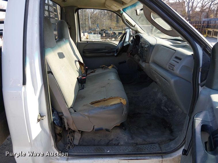 image for item FK0802 2007 Ford F550 flatbed truck