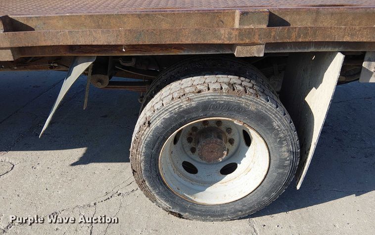 image for item FK0802 2007 Ford F550 flatbed truck