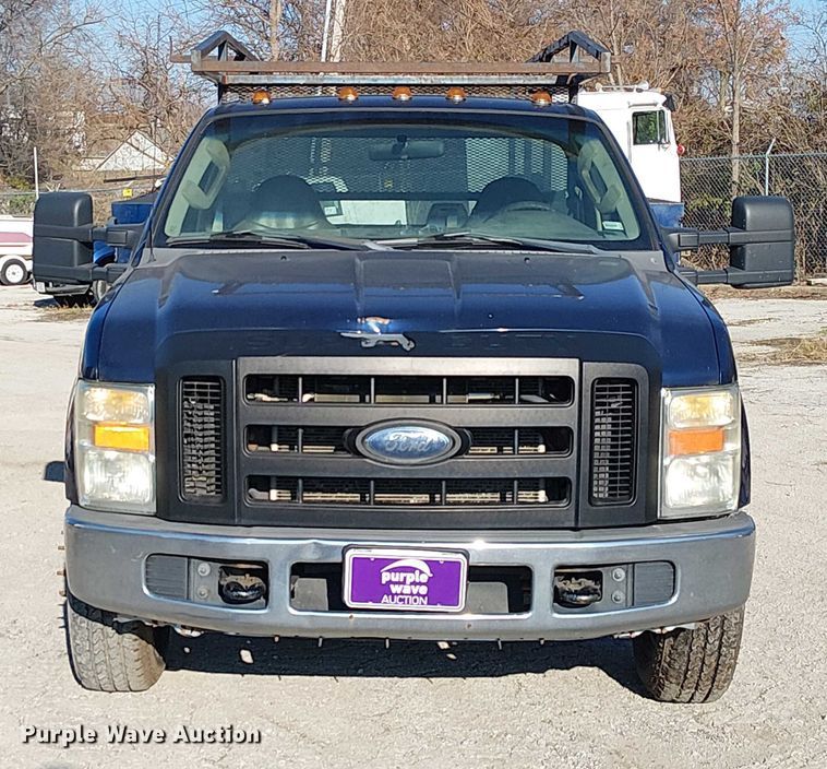 image for item FK0803 2008 Ford F350 Super Duty utility bed pickup truck