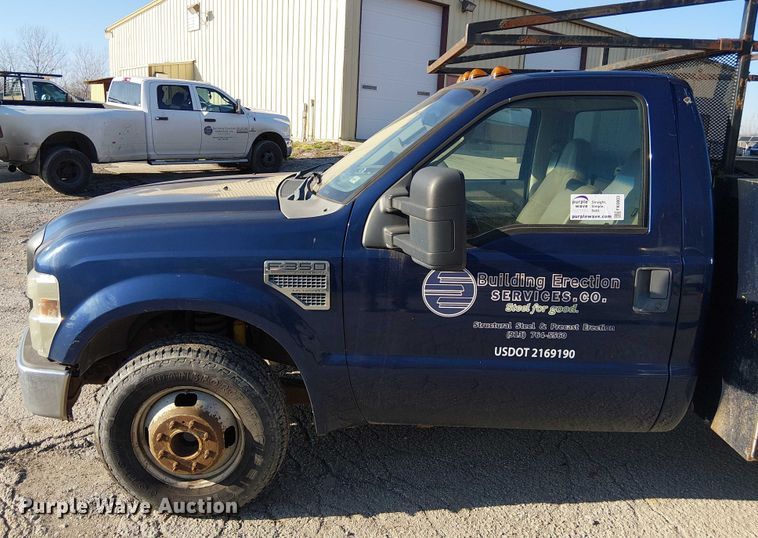 image for item FK0803 2008 Ford F350 Super Duty utility bed pickup truck