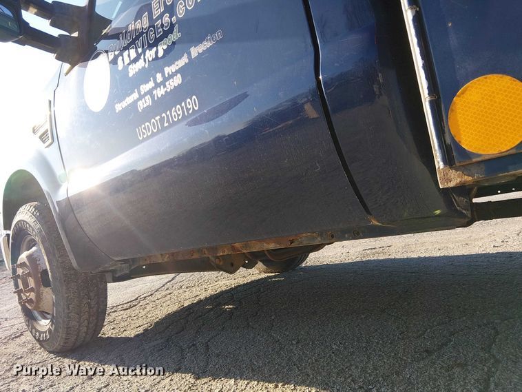 image for item FK0803 2008 Ford F350 Super Duty utility bed pickup truck