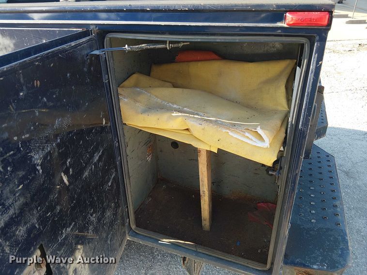 image for item FK0803 2008 Ford F350 Super Duty utility bed pickup truck