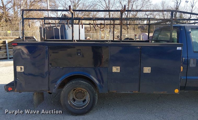 image for item FK0803 2008 Ford F350 Super Duty utility bed pickup truck