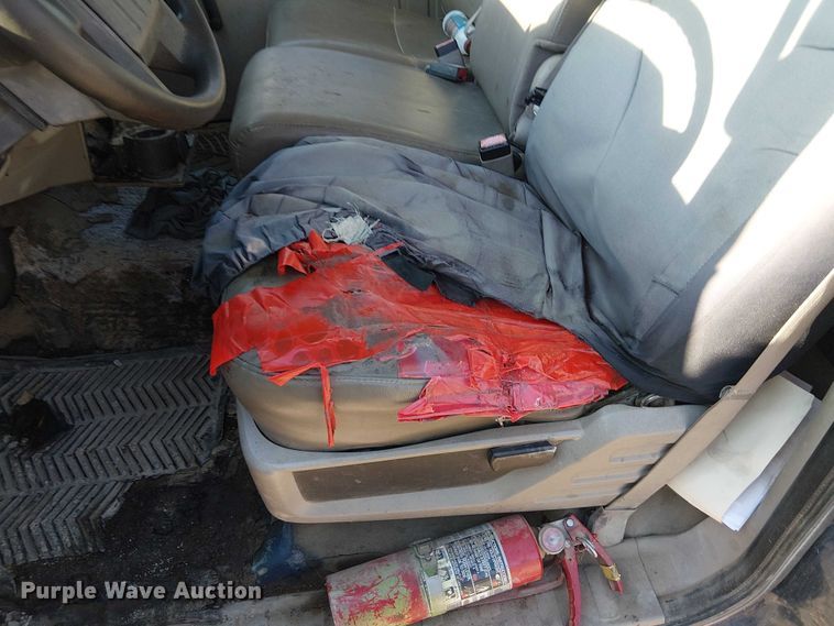 image for item FK0803 2008 Ford F350 Super Duty utility bed pickup truck