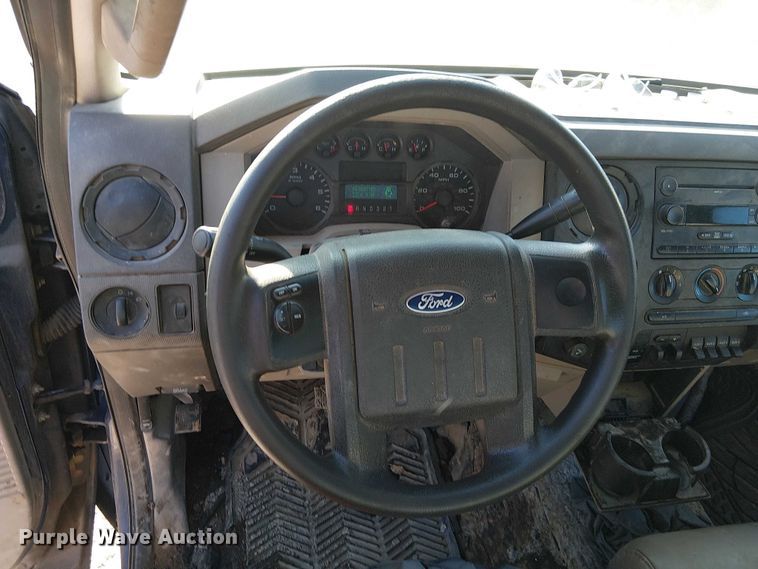 image for item FK0803 2008 Ford F350 Super Duty utility bed pickup truck