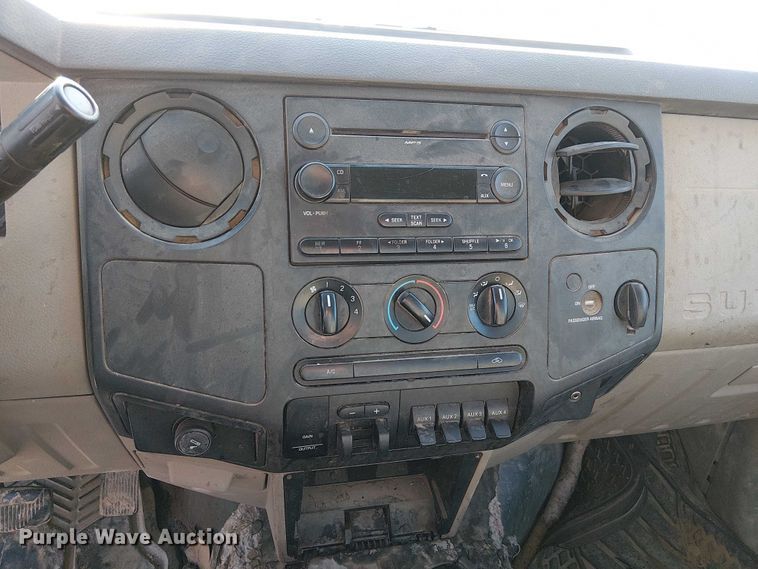 image for item FK0803 2008 Ford F350 Super Duty utility bed pickup truck