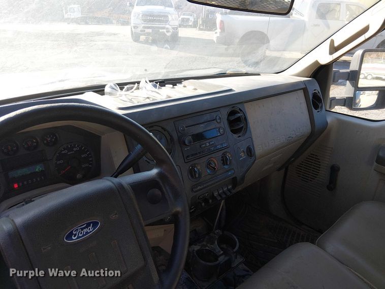 image for item FK0803 2008 Ford F350 Super Duty utility bed pickup truck