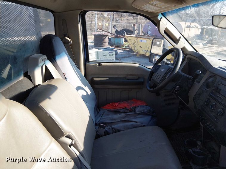 image for item FK0803 2008 Ford F350 Super Duty utility bed pickup truck